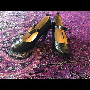 Brand New In Box Black Wingtip Mary Jane